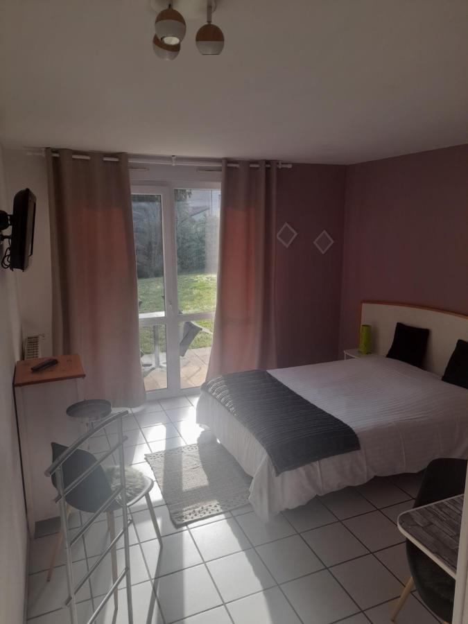 Hotel De L'Ile D'Amour Langeac Dış mekan fotoğraf